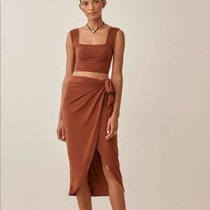 Reformation rika two piece set in chestnut- new with tags